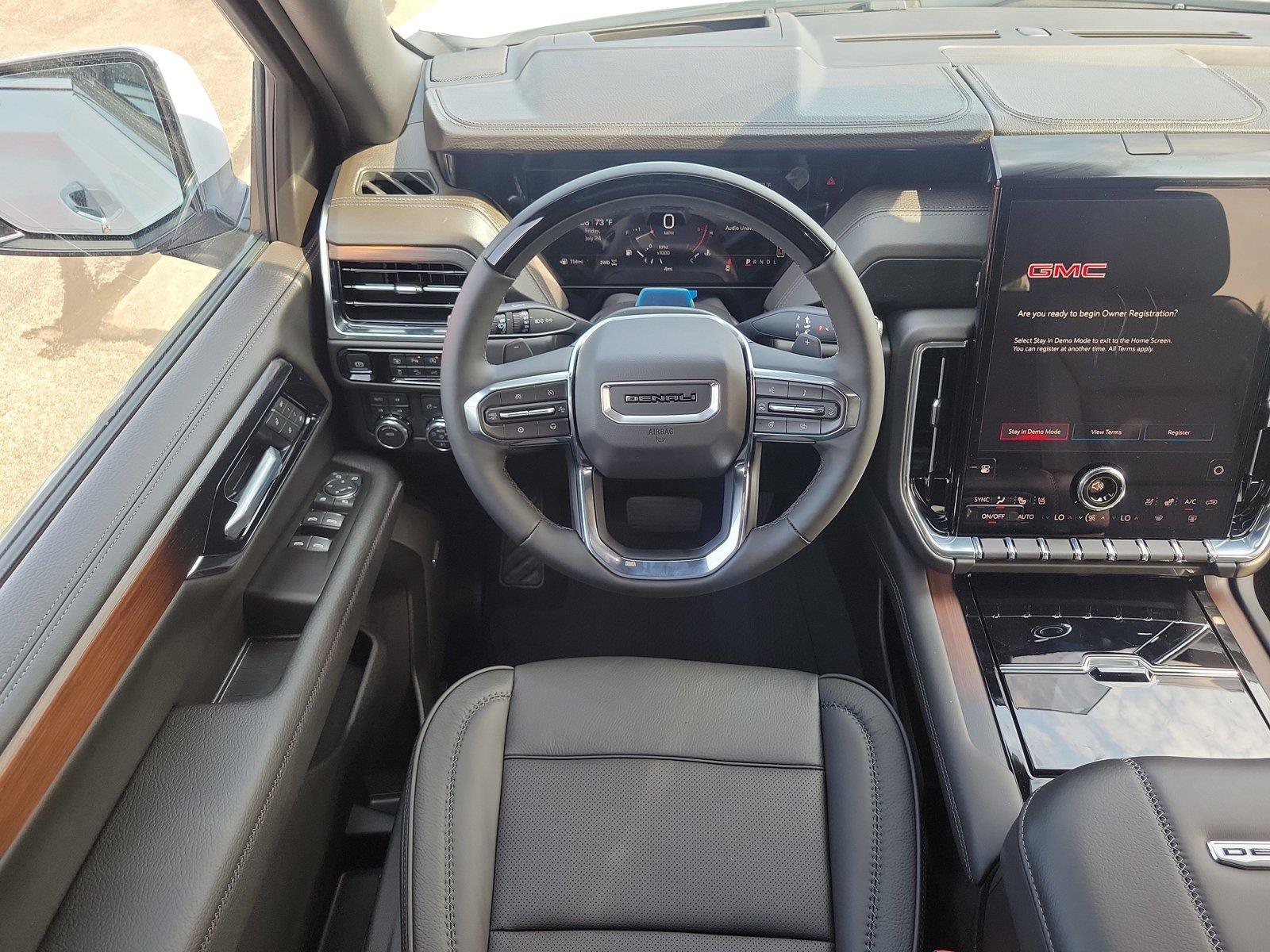 New 2026 GMC Yukon Denali w/ Advanced Technology Package AWD/4WD image 9