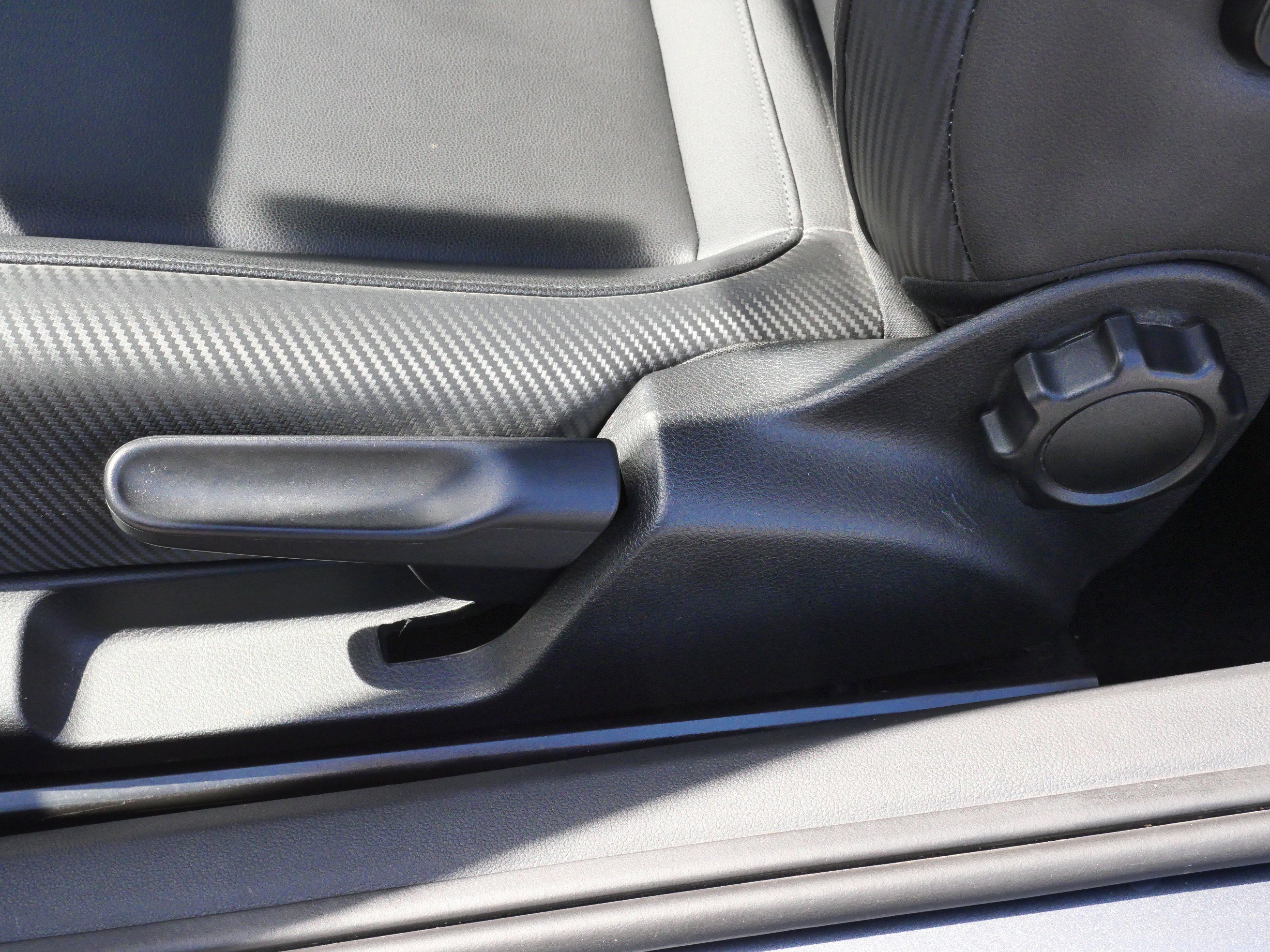 Used 2013 Volkswagen Beetle 2.5 FWD image 22