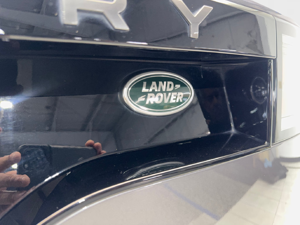 Used 2023 Land Rover Discovery S R-Dynamic AWD/4WD image 25