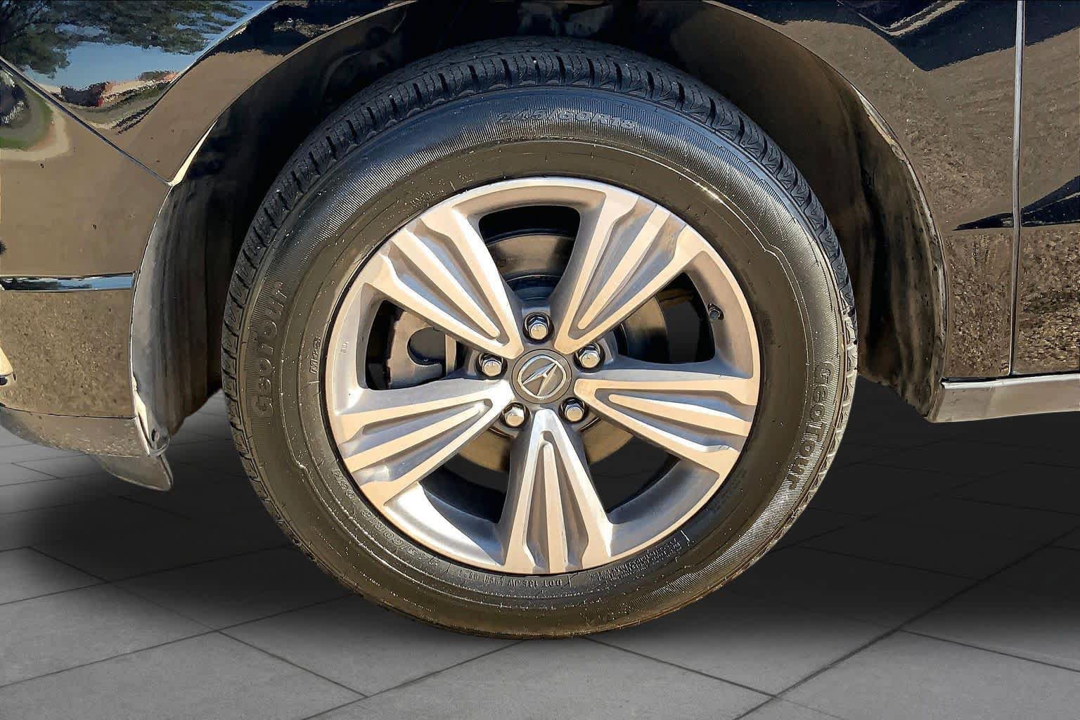 Used 2020 Acura MDX SH-AWD image 11