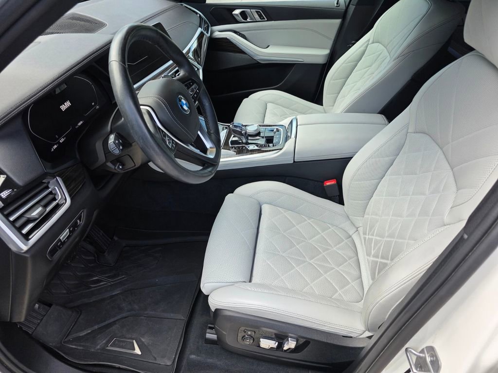 Certified 2023 BMW X5 xDrive45e w/ Executive Package AWD/4WD image 9