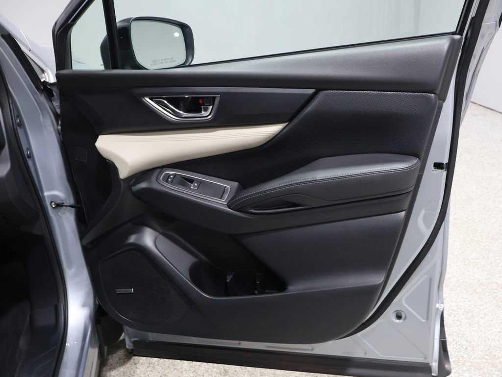Used 2021 Subaru Ascent Limited w/ Technology Package image 24
