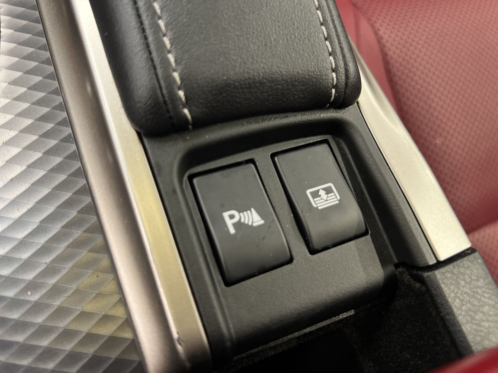 Used 2019 Lexus GS 350 F Sport w/ Preferred Accessory Package AWD/4WD image 29