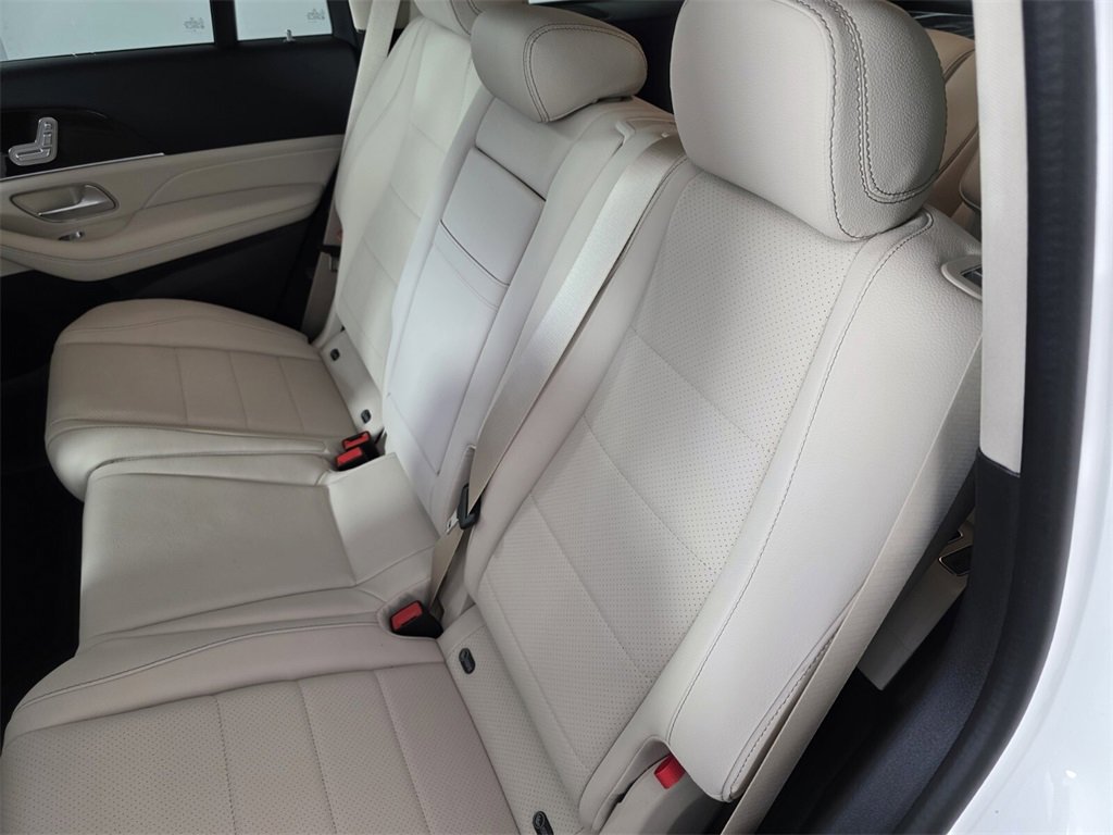 New 2026 Mercedes-Benz GLS 450 4MATIC image 13