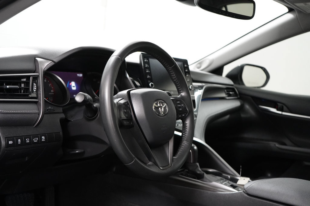 Used 2022 Toyota Camry XSE w/ Navigation Package FWD image 12