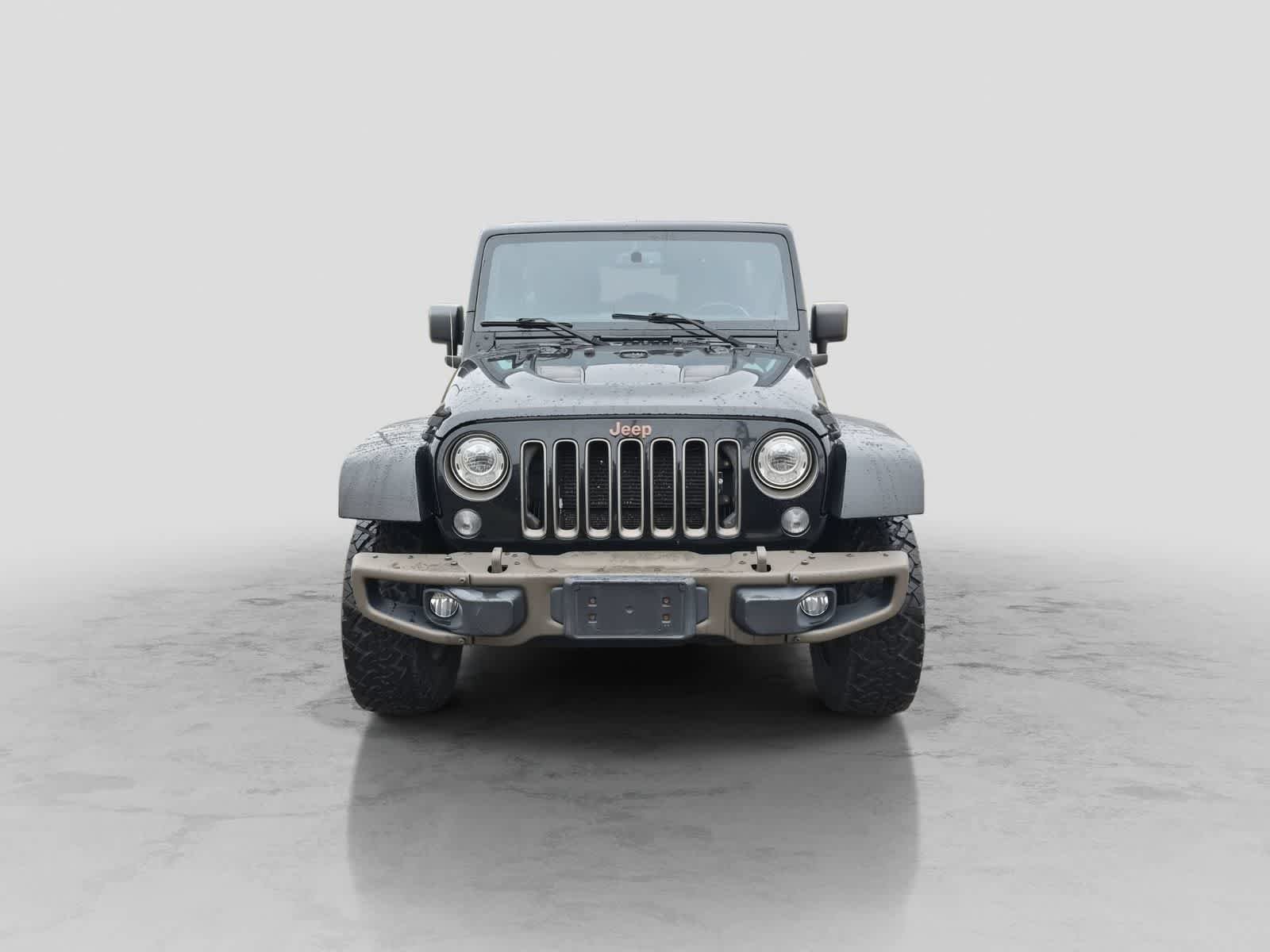 Used 2017 Jeep Wrangler Unlimited Sahara AWD/4WD image 3
