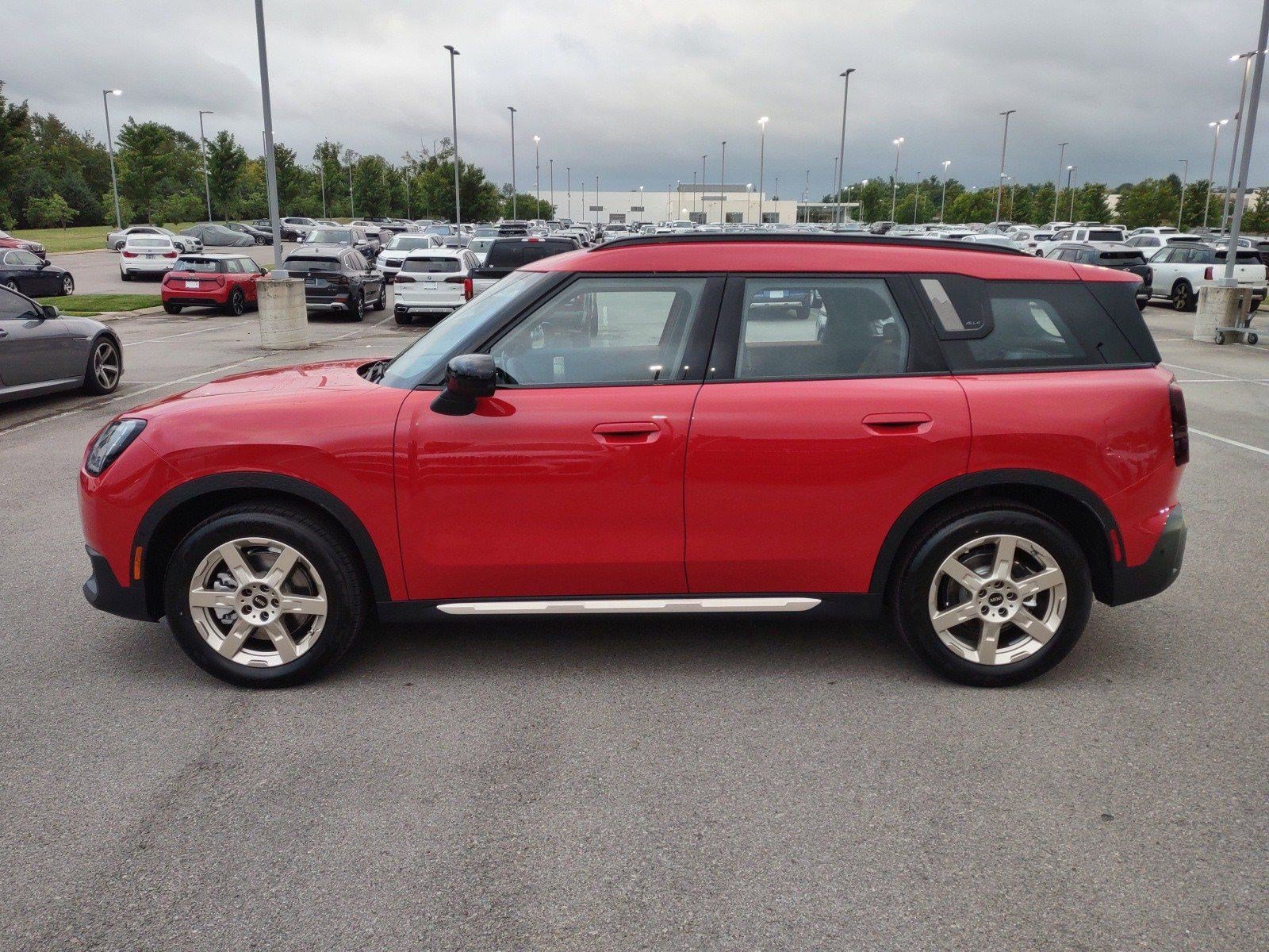 Used 2025 MINI Cooper Countryman S image 2