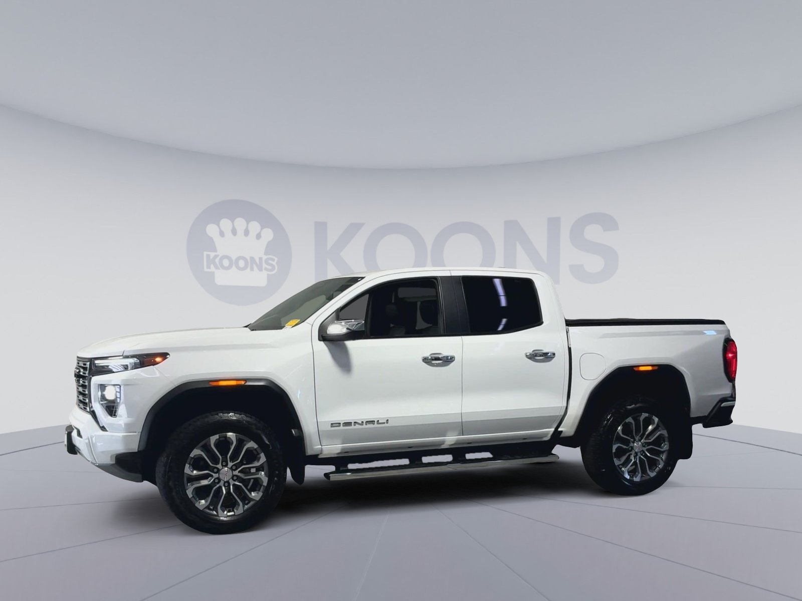 Used 2023 GMC Canyon Denali AWD/4WD image 7