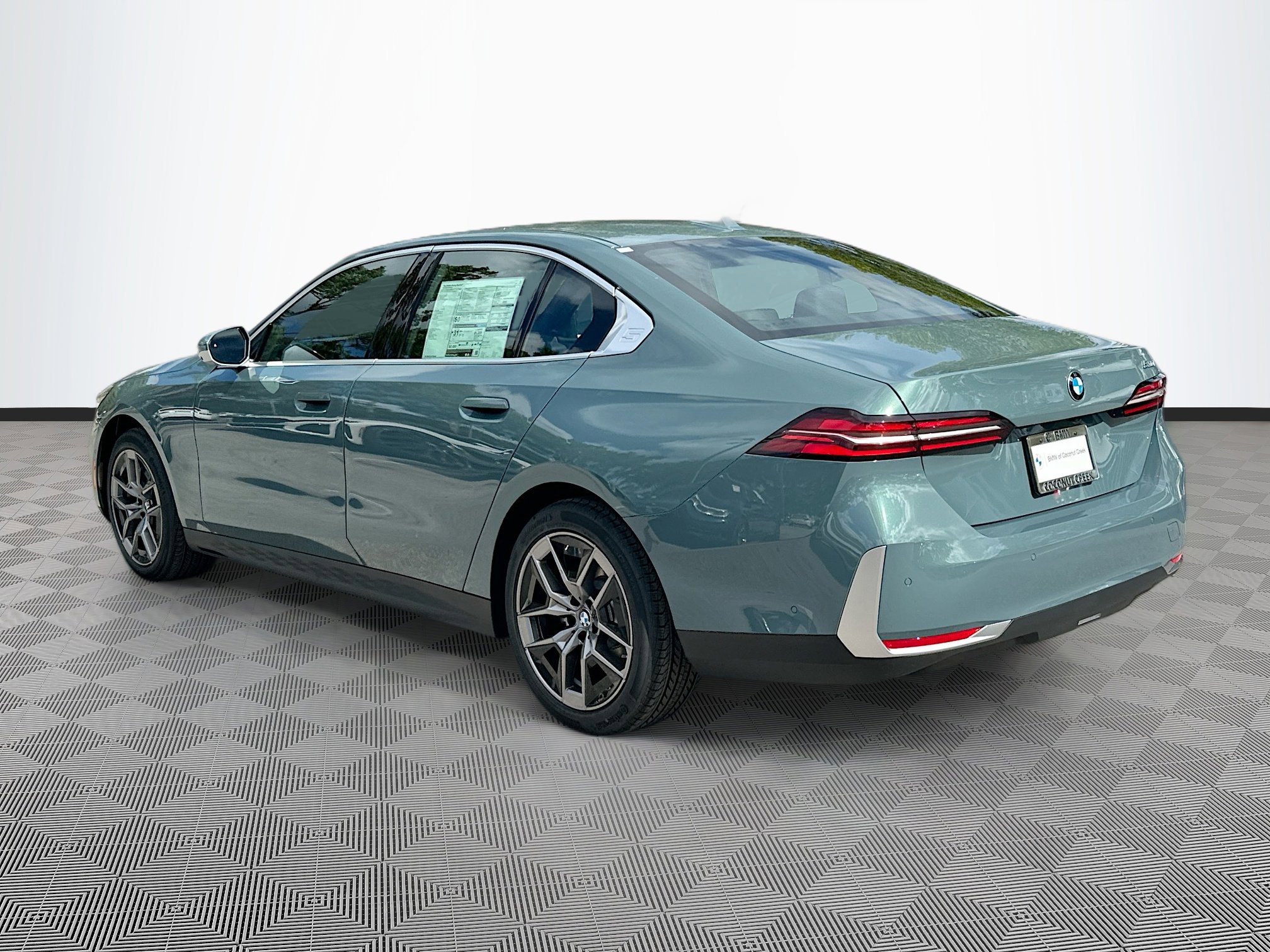 New 2026 BMW 530i 530i w/ Convenience Package image 4