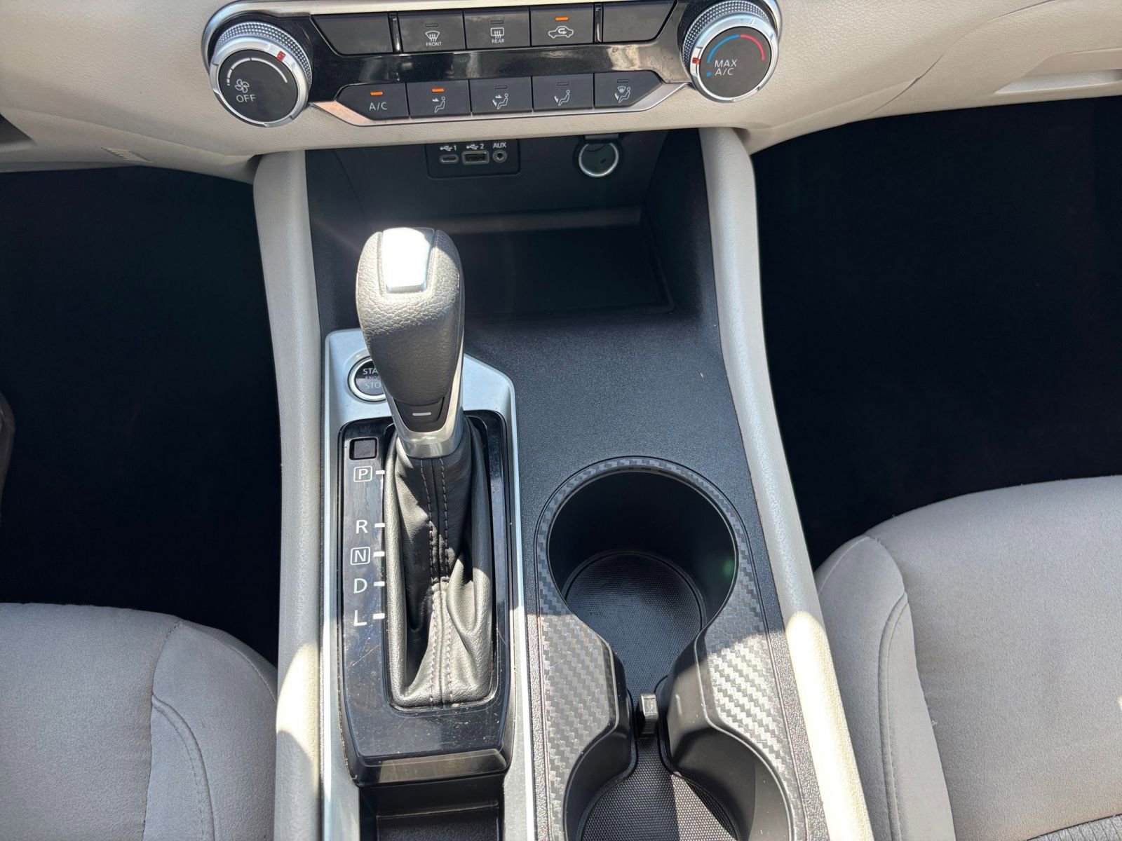 Used 2025 Nissan Altima 2.5 SV image 40