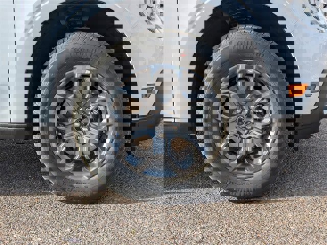 New 2025 Ford Maverick XLT w/ Equipment Group 301A image 34