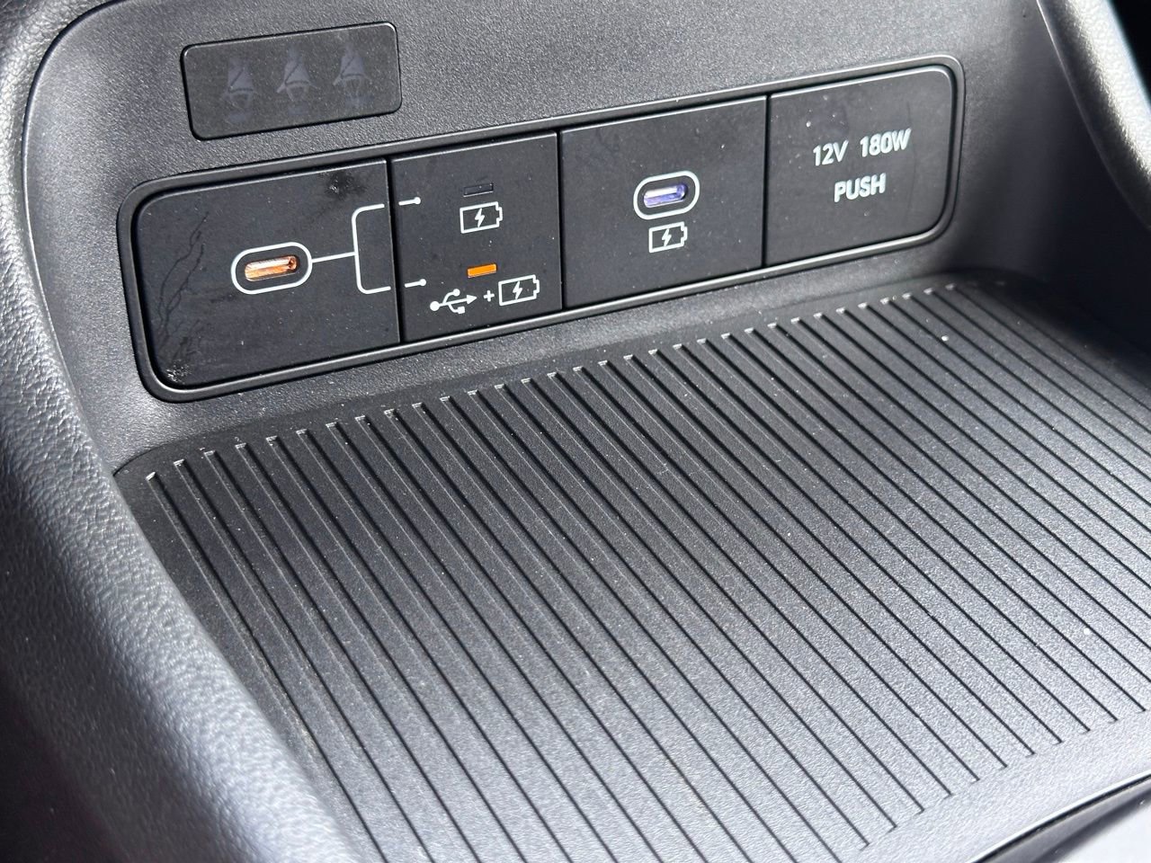 Certified 2024 Hyundai Kona SE image 29