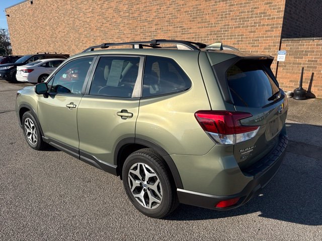 Used 2020 Subaru Forester Premium AWD/4WD image 4