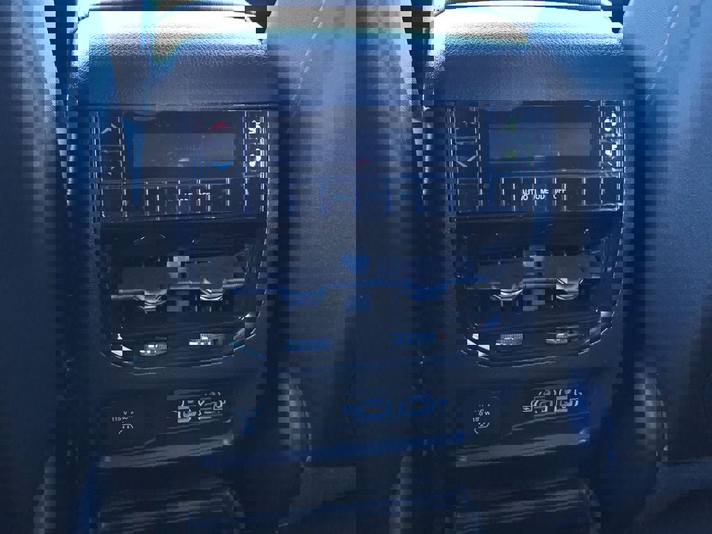 New 2025 Jeep Grand Cherokee L Laredo w/ Luxury Tech Group I image 18