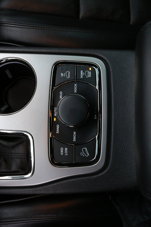 Used 2020 Jeep Grand Cherokee High Altitude image 34