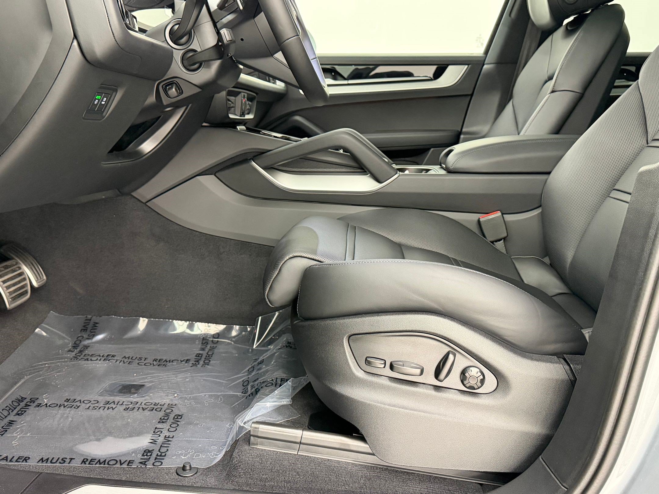New 2026 Porsche Cayenne S AWD/4WD image 5