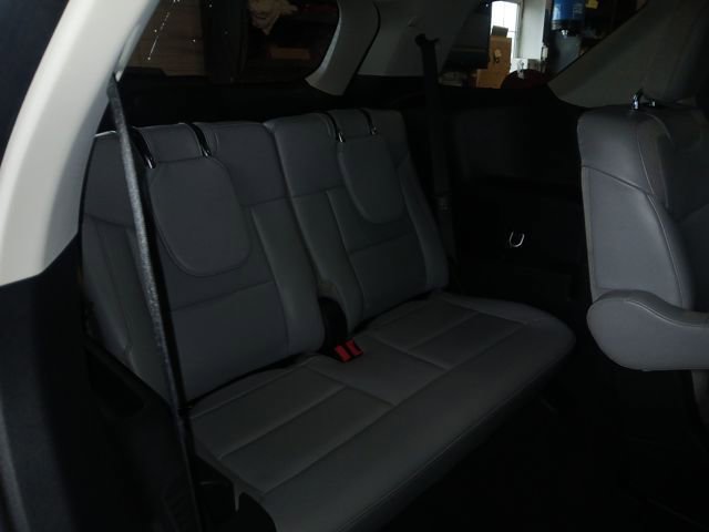 Used 2025 Ford Explorer Active w/ Active Comfort Package image 52