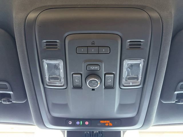 Used 2023 GMC Yukon XL AT4 w/ Technology Package image 25