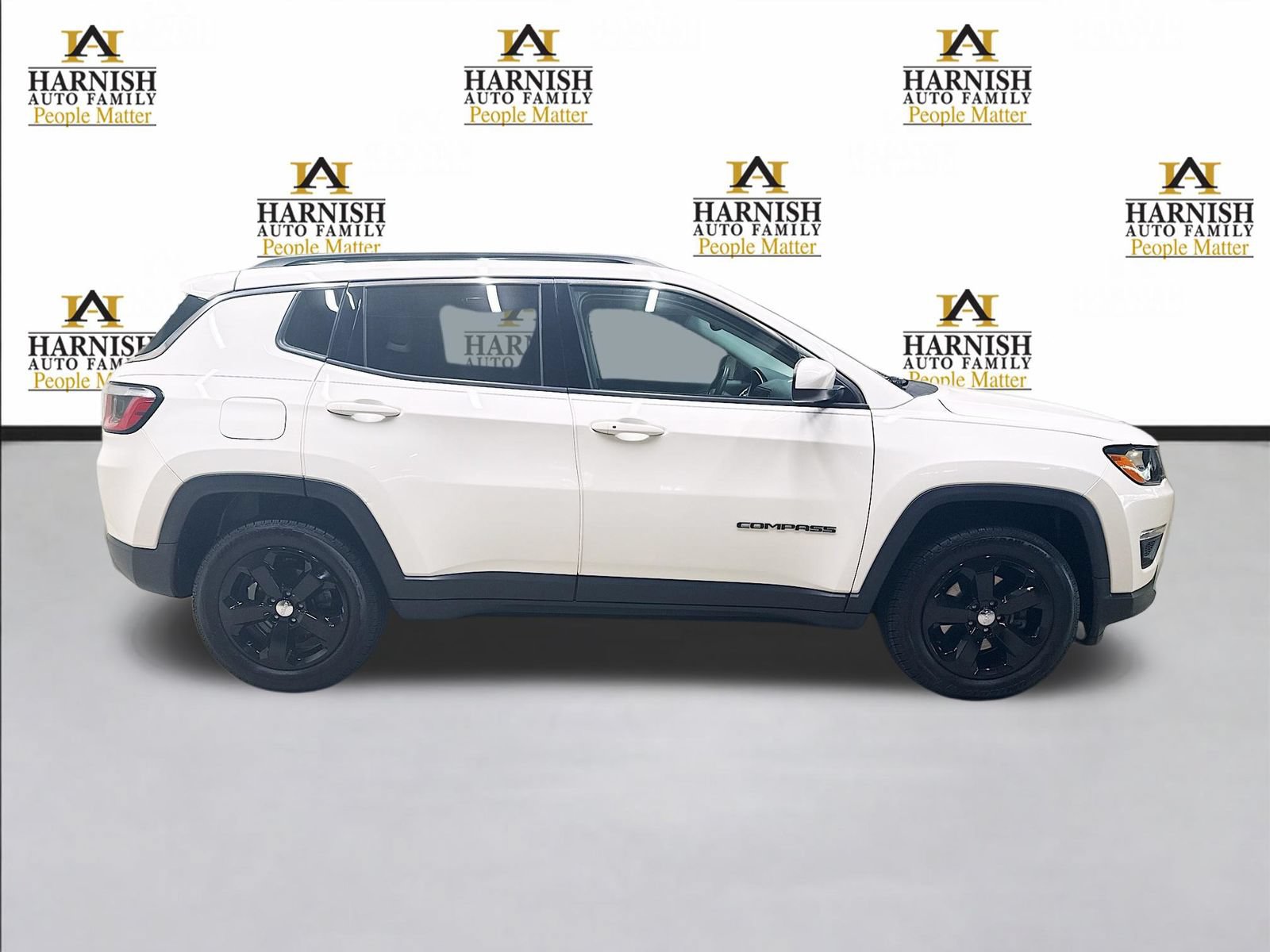 Used 2018 Jeep Compass Latitude w/ Popular Equipment Group AWD/4WD video 4