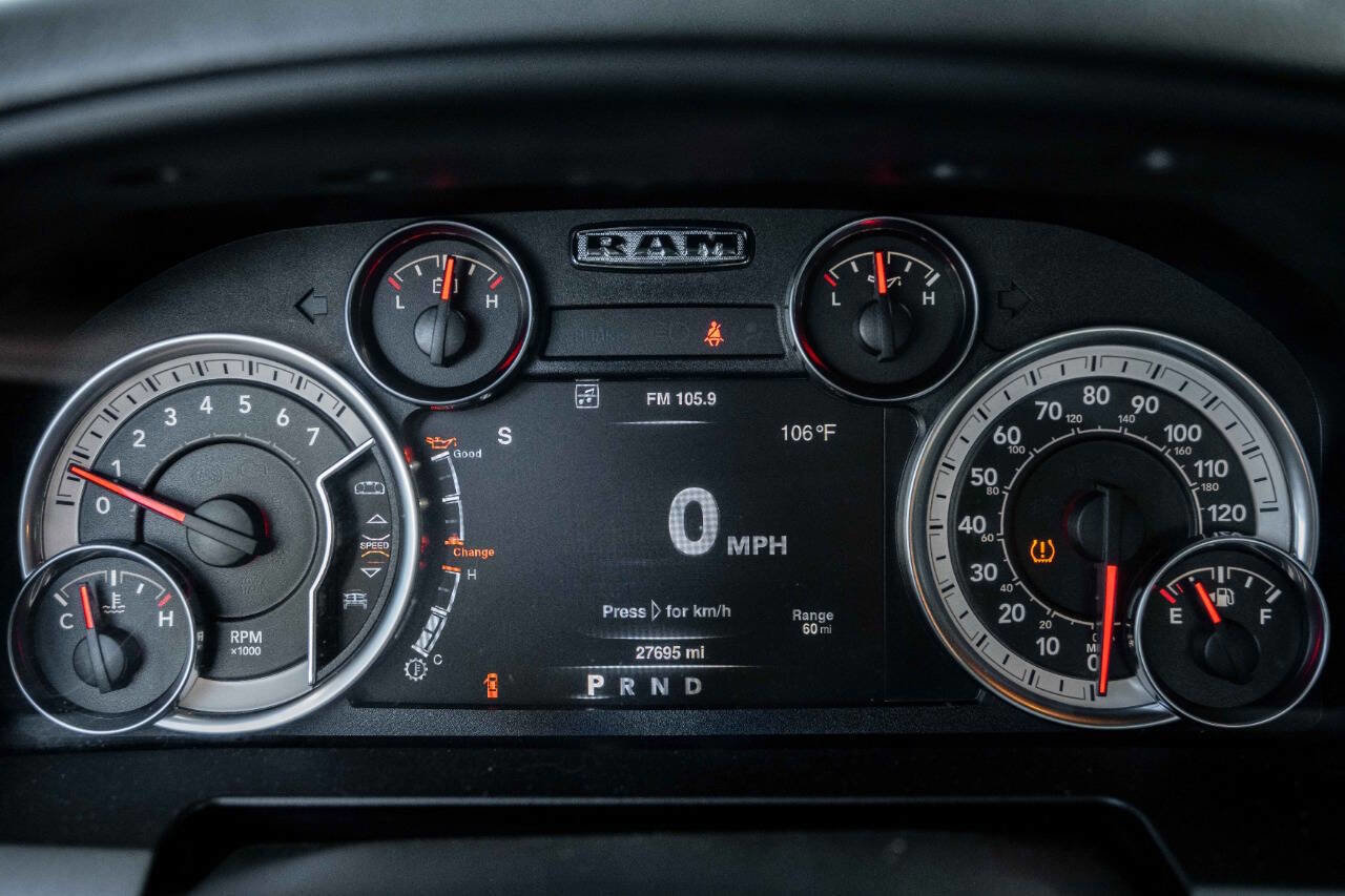 Used 2022 RAM 1500 Classic Warlock w/ Ceramic Gray Warlock Package image 12