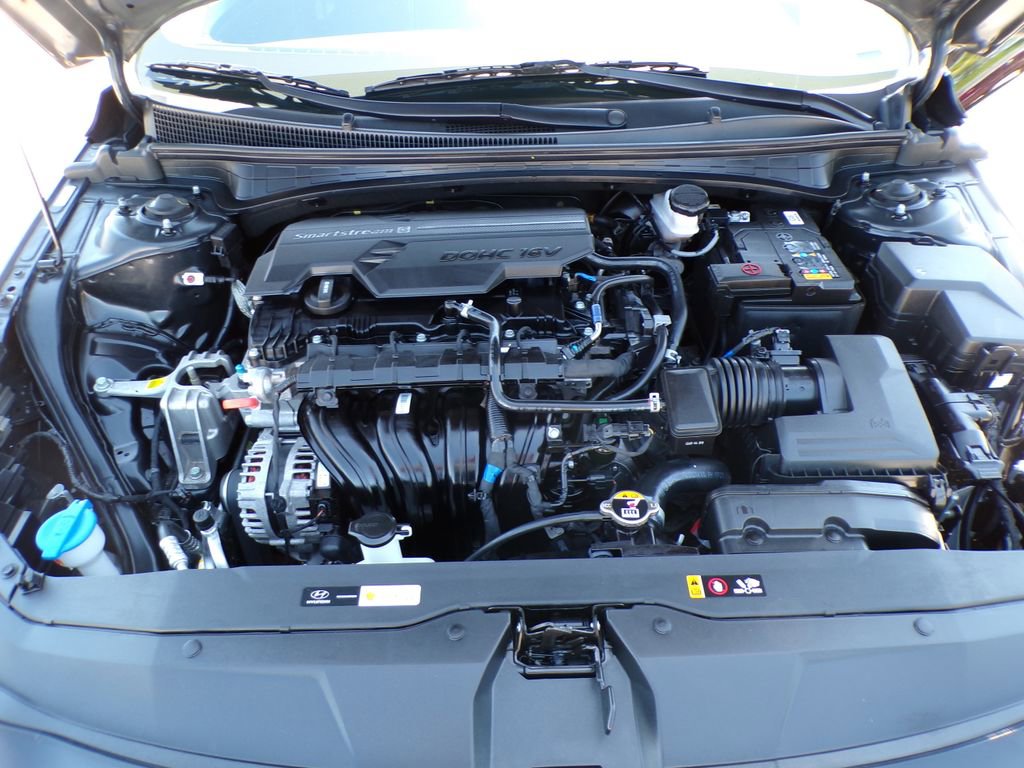 Certified 2023 Hyundai Elantra SEL w/ Convenience Package FWD image 31