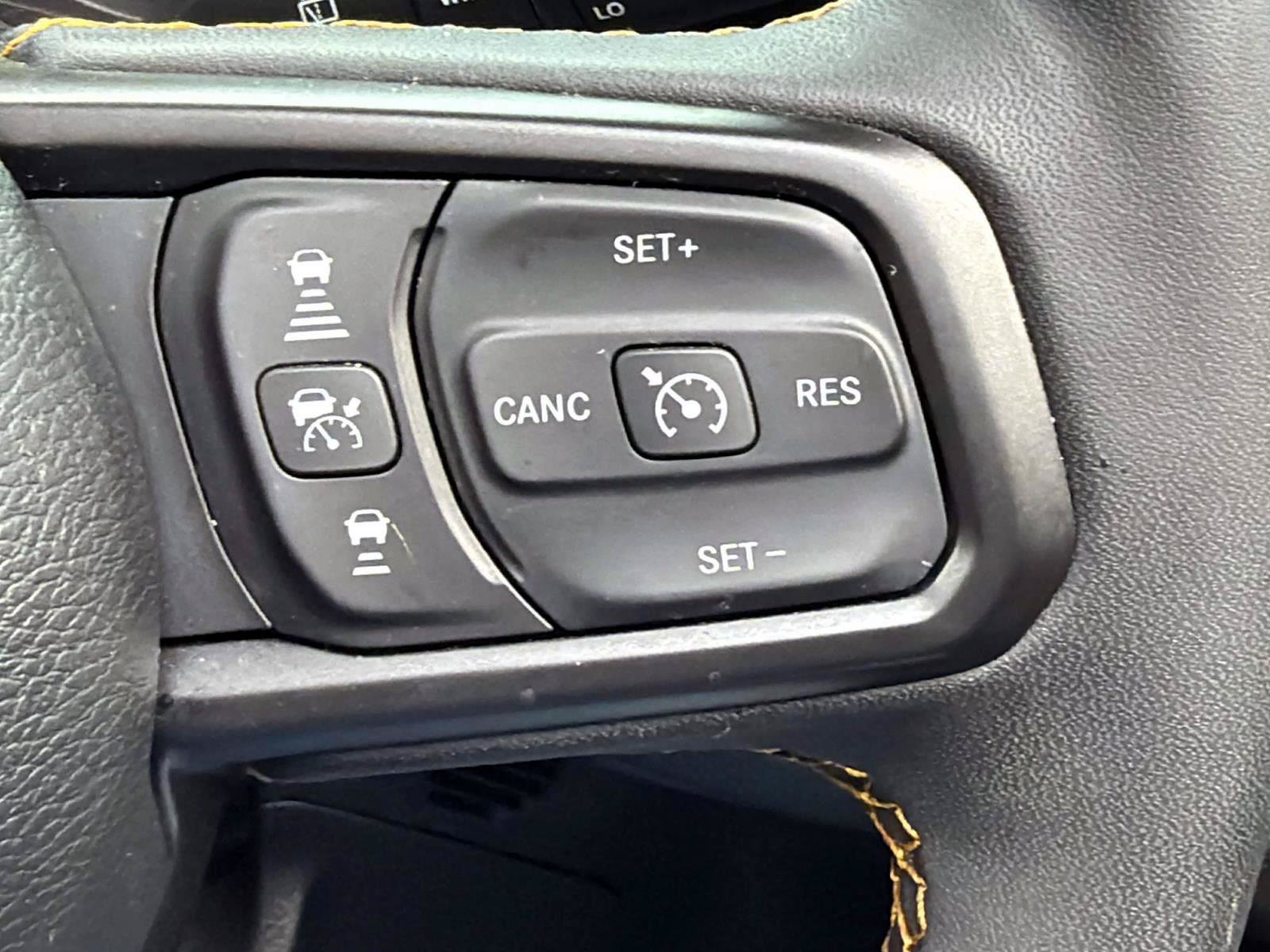 Used 2024 Jeep Wrangler Unlimited AWD/4WD image 16