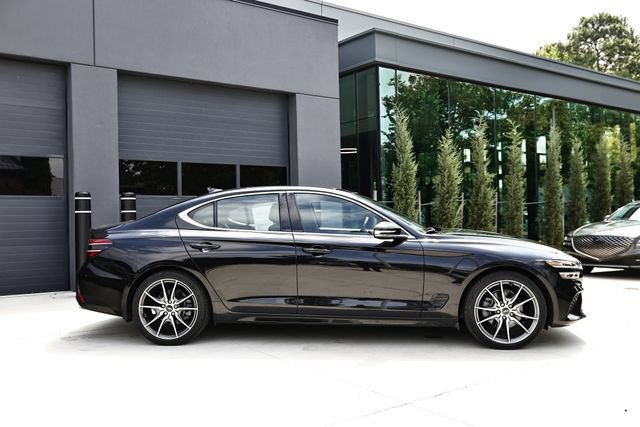Used 2022 Genesis G70 2.0T w/ Prestige Package AWD/4WD image 4