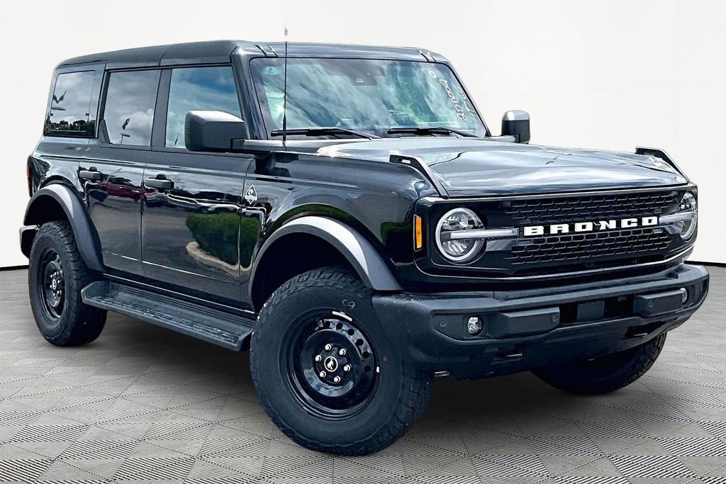New 2026 Ford Bronco Outer Banks AWD/4WD image 1