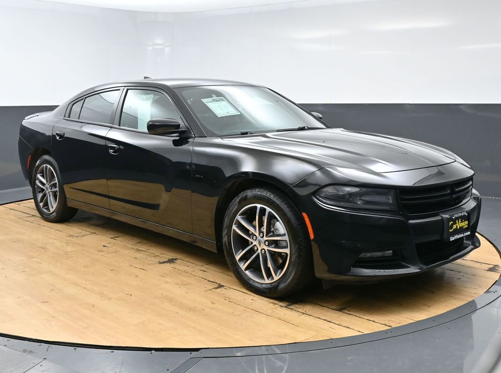 Used 2019 Dodge Charger SXT AWD/4WD image 3