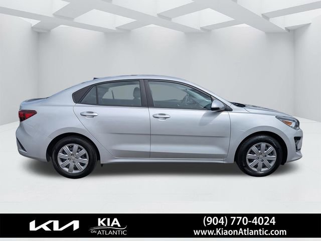 Used 2023 Kia Rio S image 2