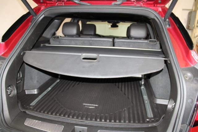 Used 2020 Cadillac XT5 Premium Luxury w/ LPO, Floor Liner Package AWD/4WD image 26