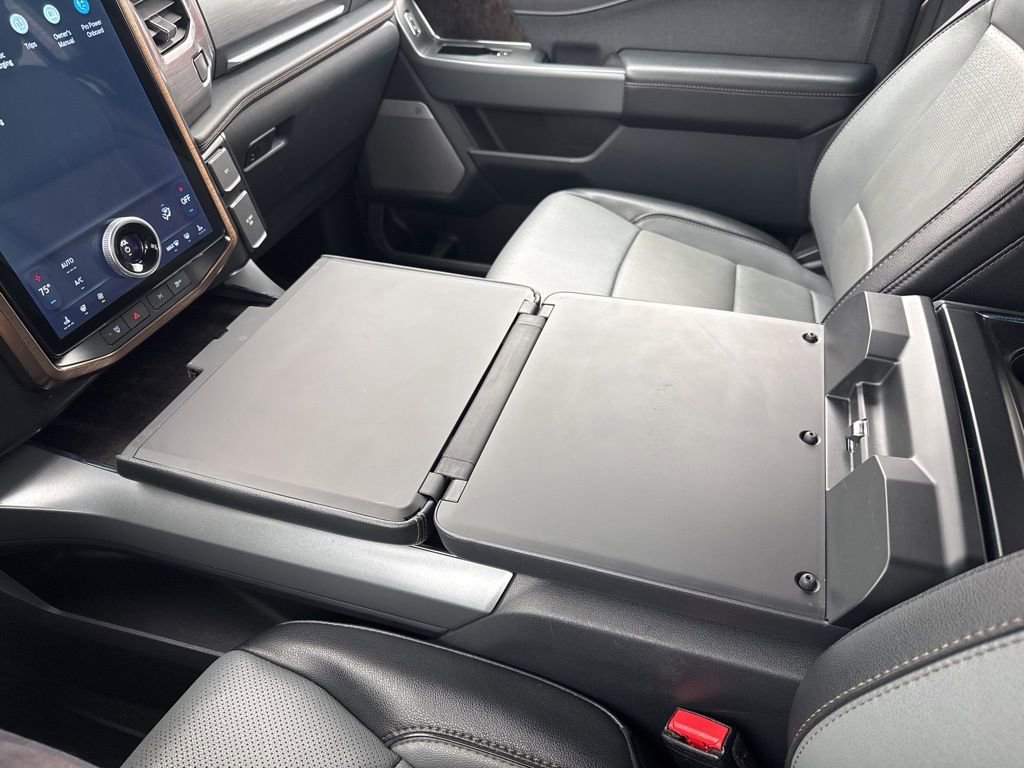 Used 2022 Ford F150 Lightning Lariat image 44