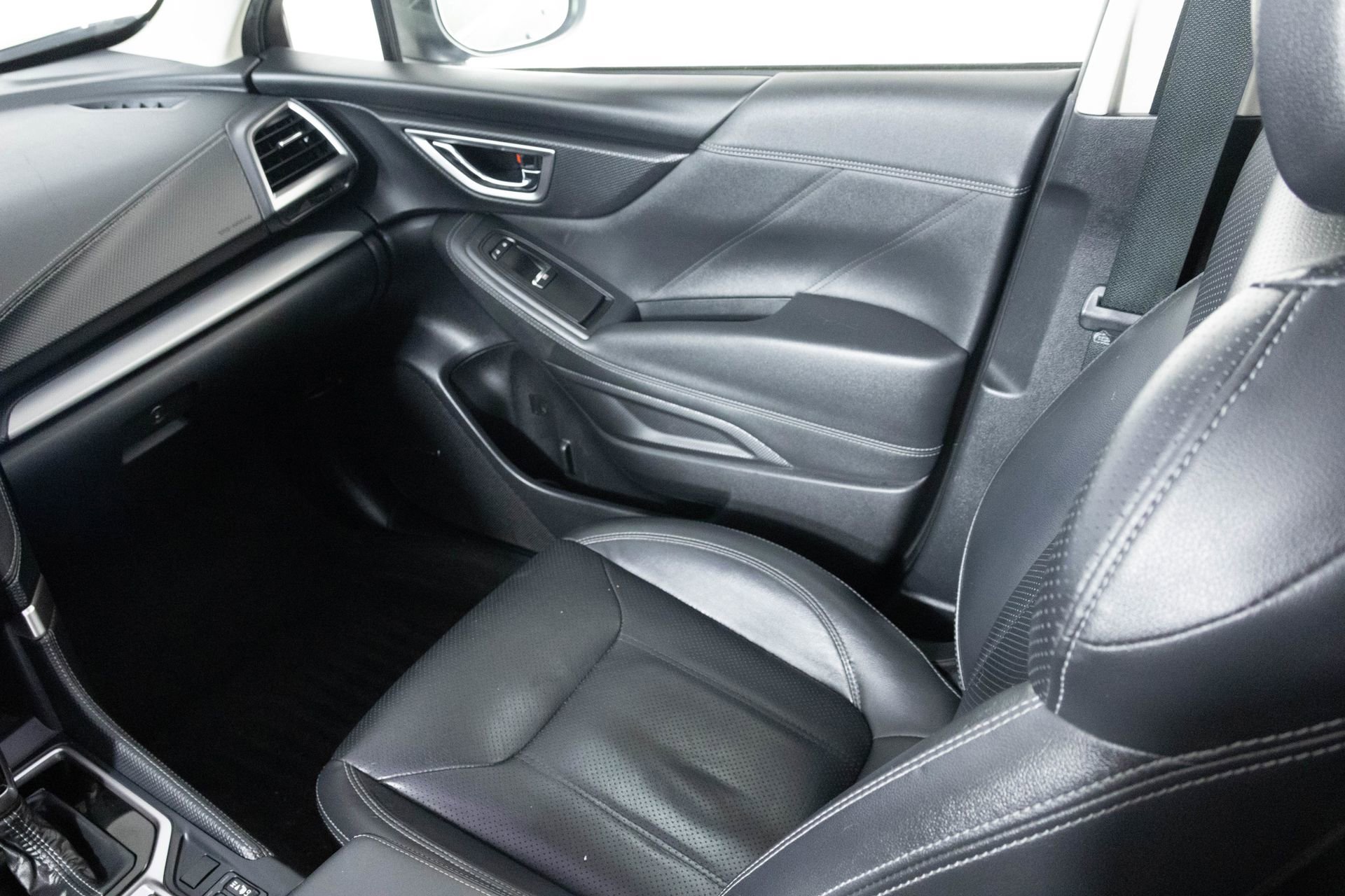 Used 2020 Subaru Forester Limited image 36