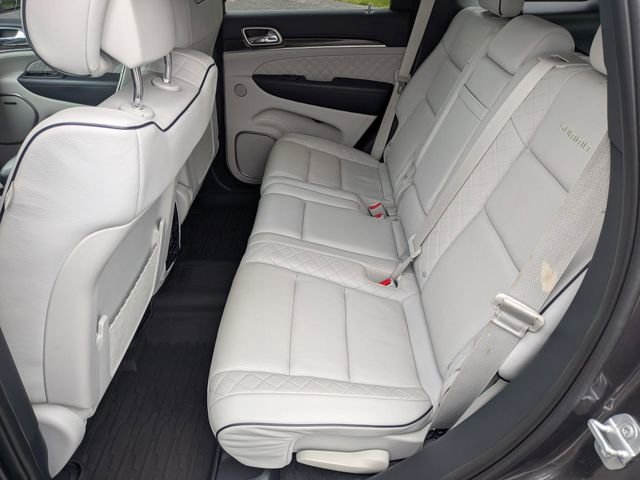 Used 2017 Jeep Grand Cherokee Summit AWD/4WD image 19