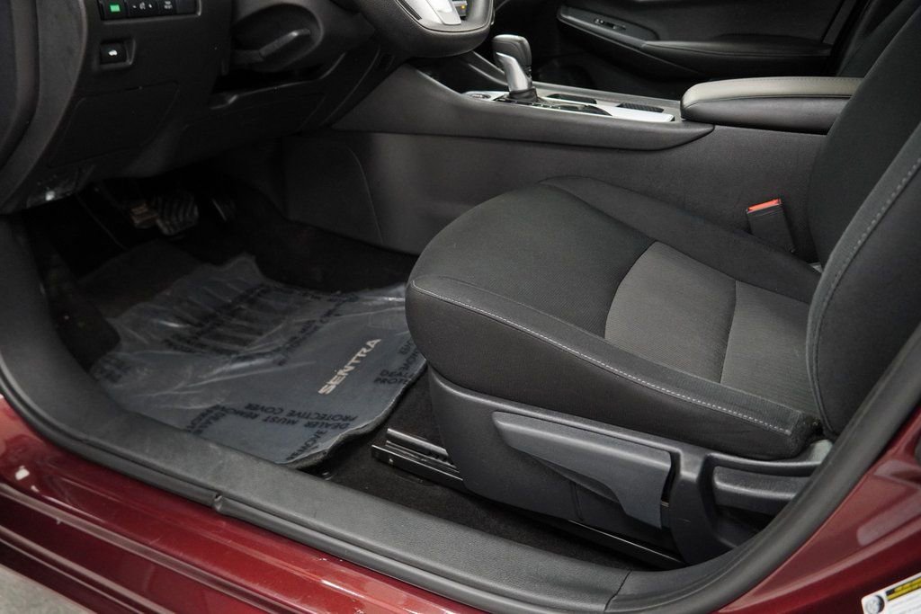 Used 2023 Nissan Sentra SV image 43