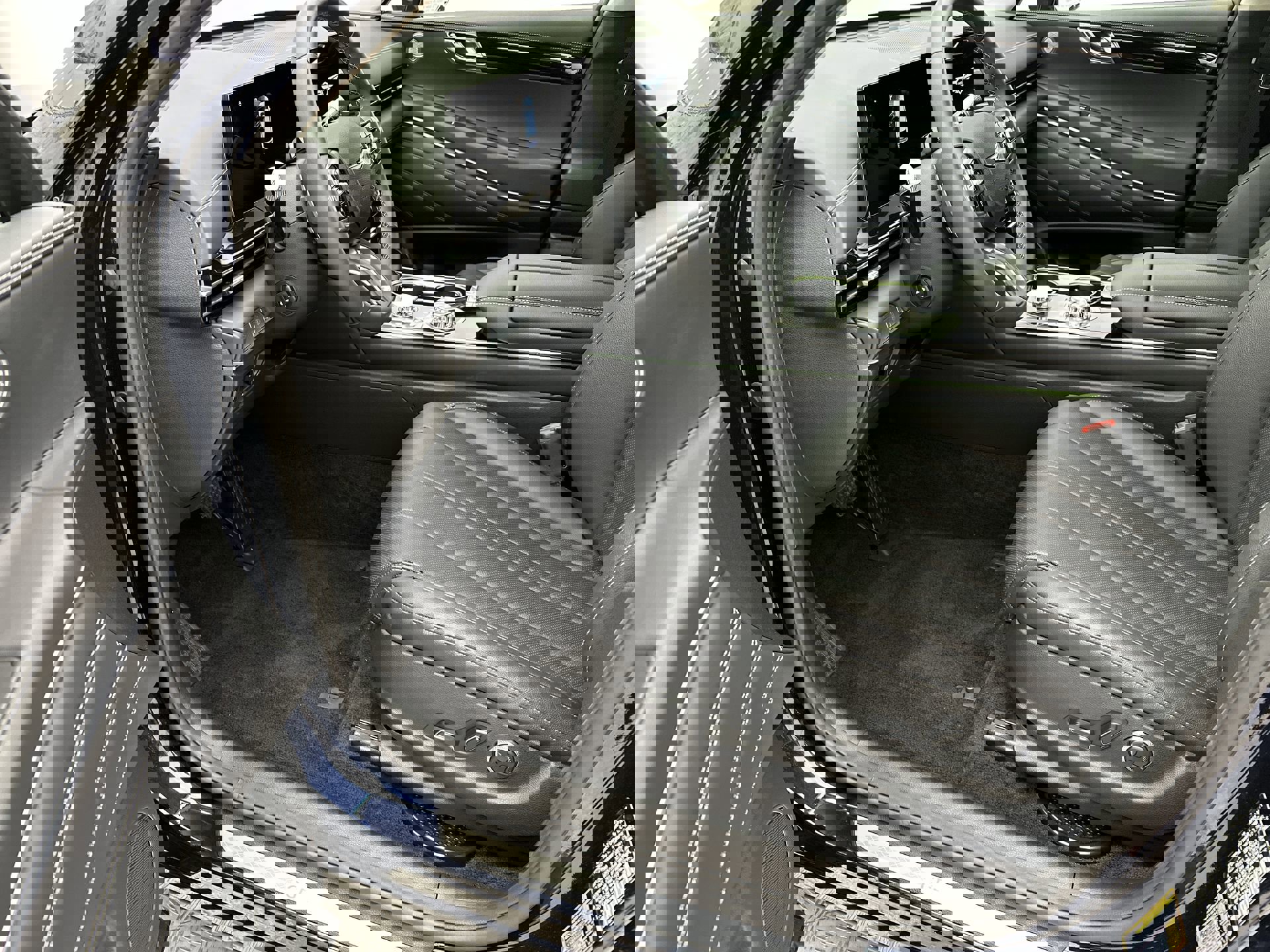 Certified 2025 Genesis GV80 2.5T Standard image 11