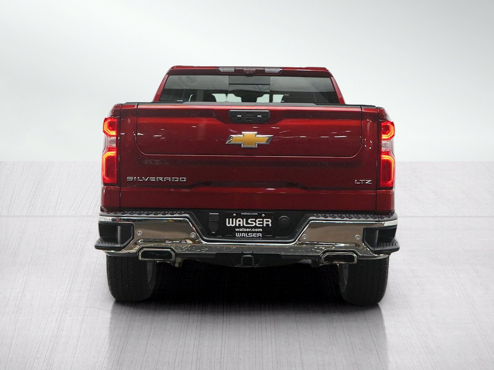 Used 2024 Chevrolet Silverado 1500 LTZ AWD/4WD image 4