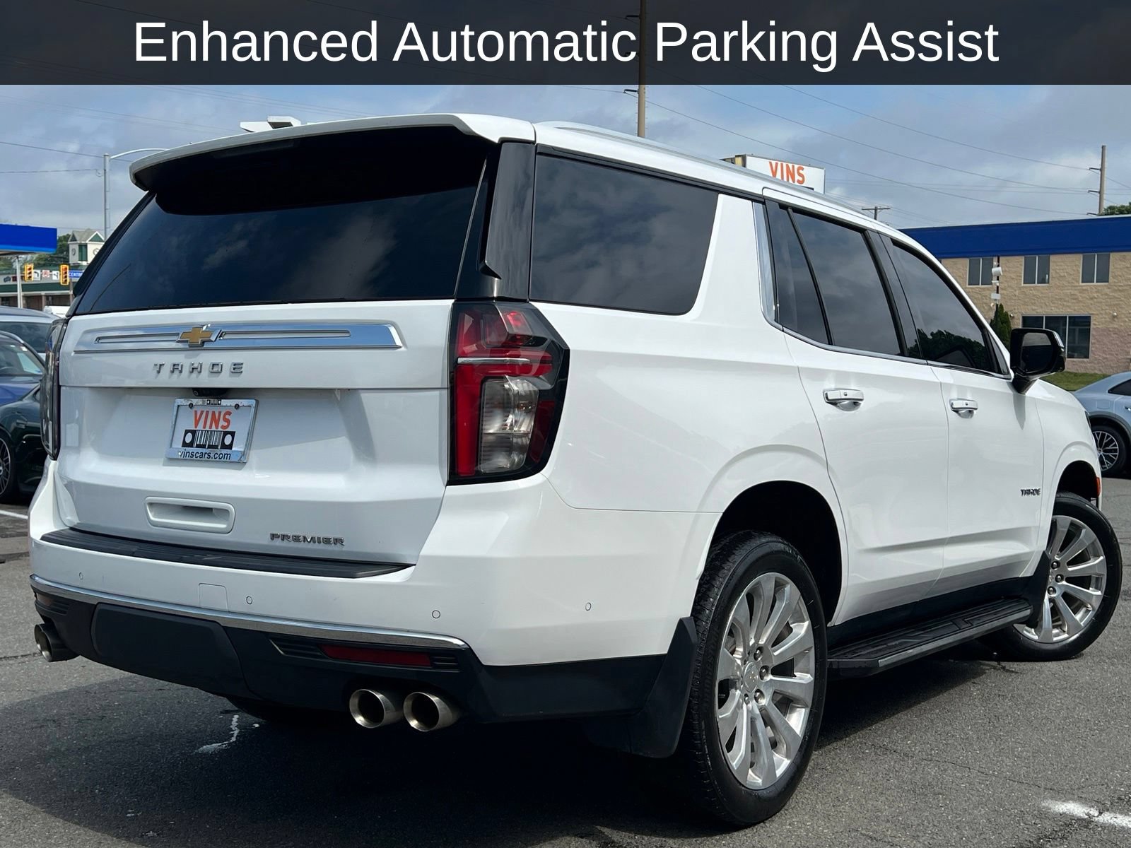 Used 2023 Chevrolet Tahoe Premier w/ Advanced Technology Package AWD/4WD image 13