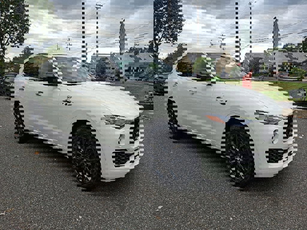 New 2024 Maserati Levante GT Ultima image 23