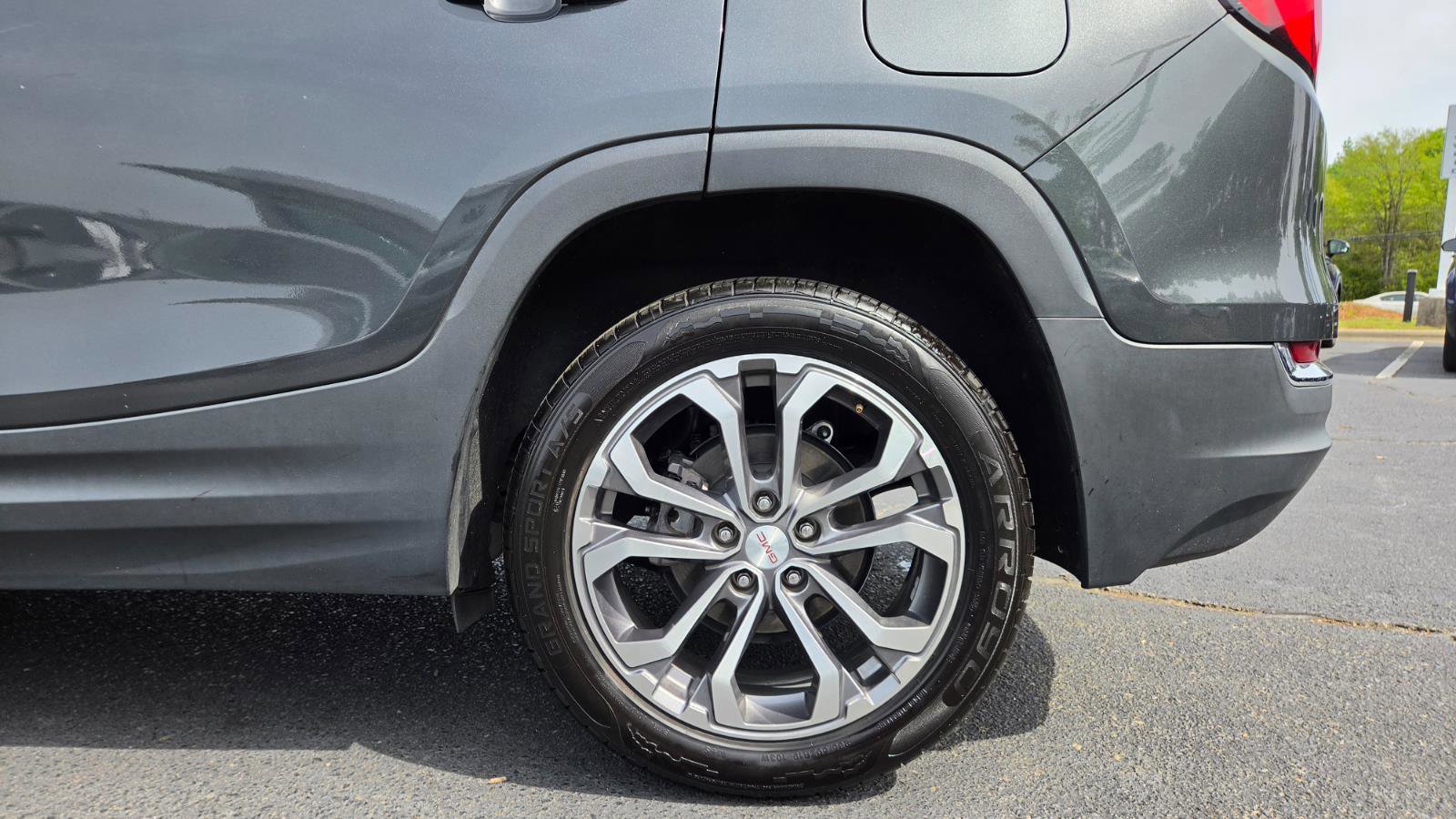 Used 2021 GMC Terrain SLT FWD image 14