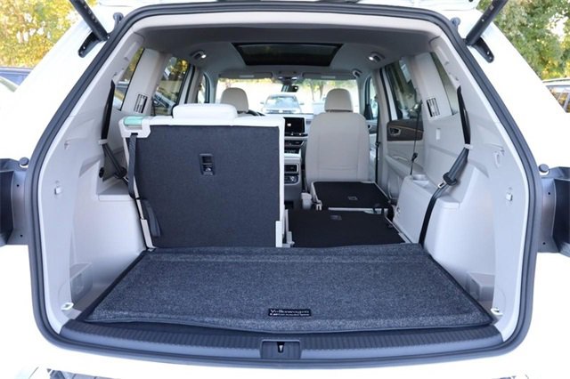 New 2026 Volkswagen Atlas SEL Premium R-Line image 8