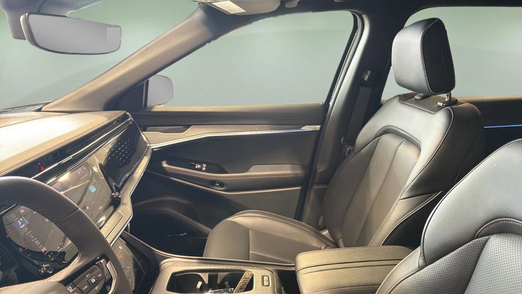 Used 2025 Jeep Wagoneer S Limited image 13