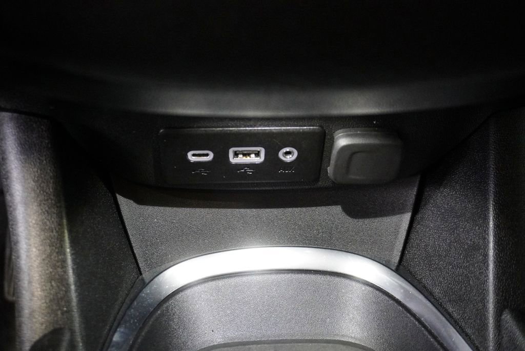 Used 2024 Chevrolet Malibu LT w/ Sport Edition image 18