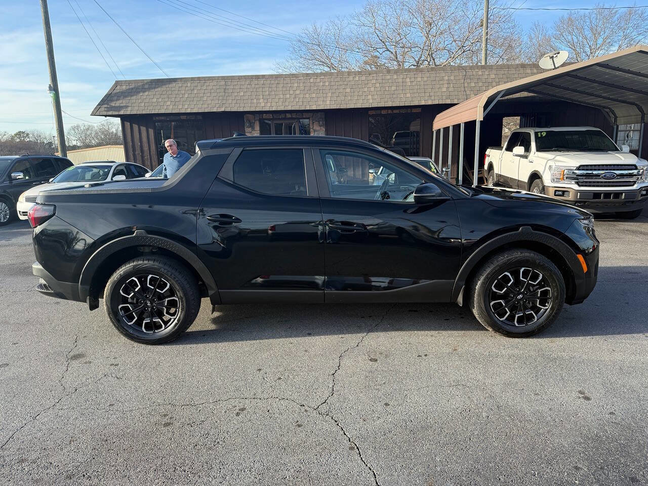 Used 2023 Hyundai Santa Cruz SEL Premium image 3