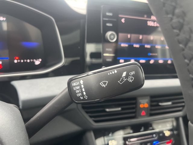 New 2026 Volkswagen Jetta SE FWD image 12
