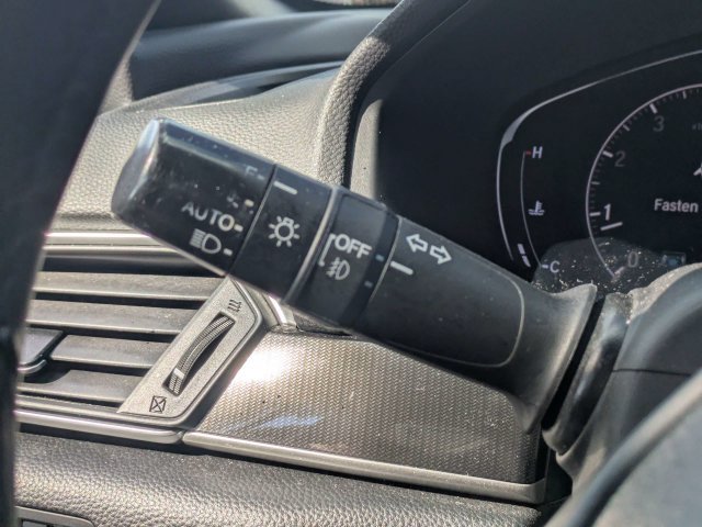 Used 2018 Honda Accord Sport image 25