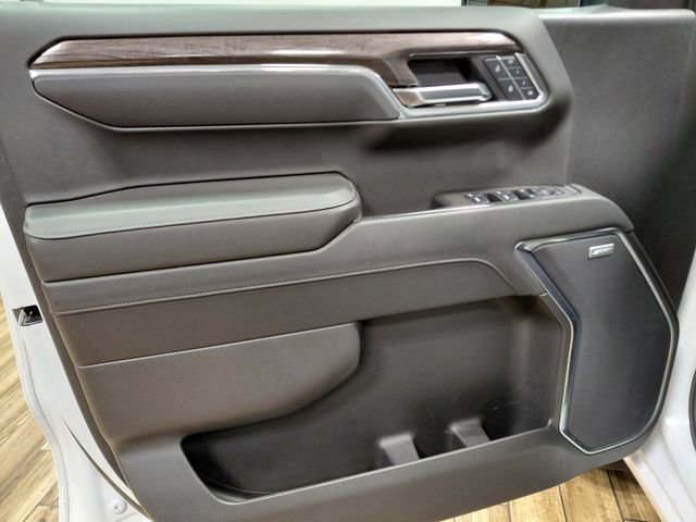 Used 2025 Chevrolet Silverado 1500 LTZ w/ LTZ Premium Package image 45