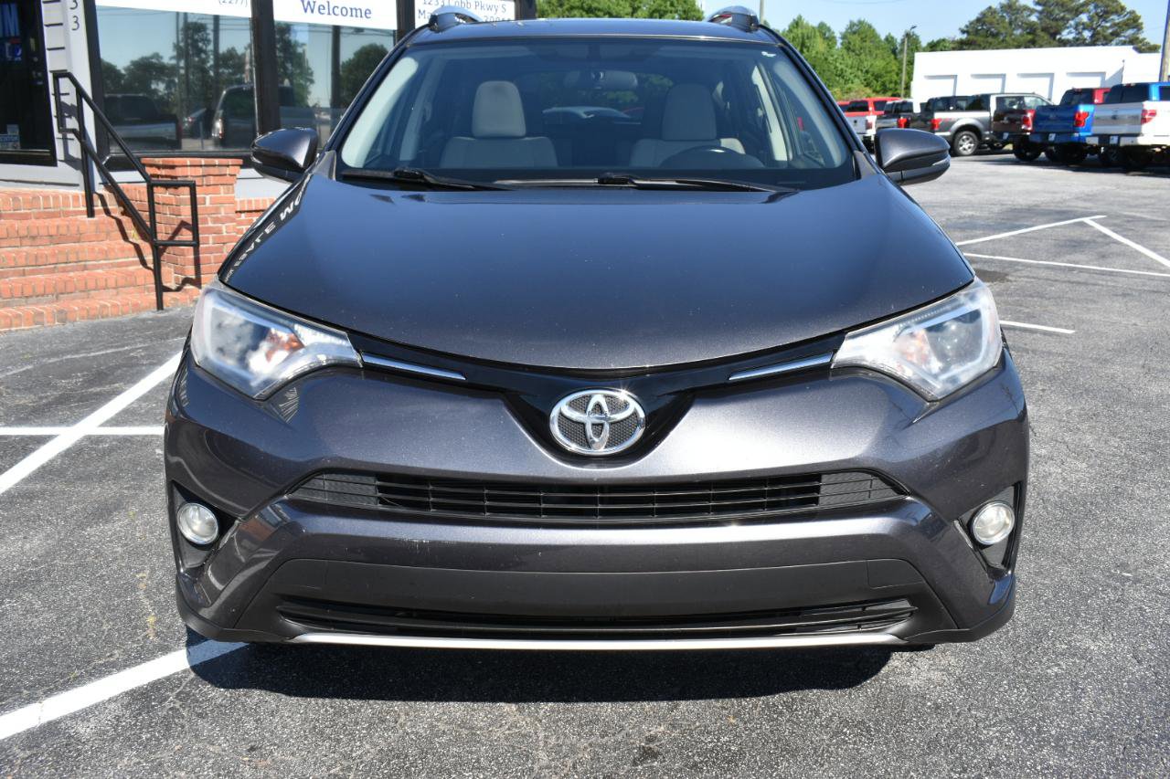 Used 2016 Toyota RAV4 XLE FWD image 3