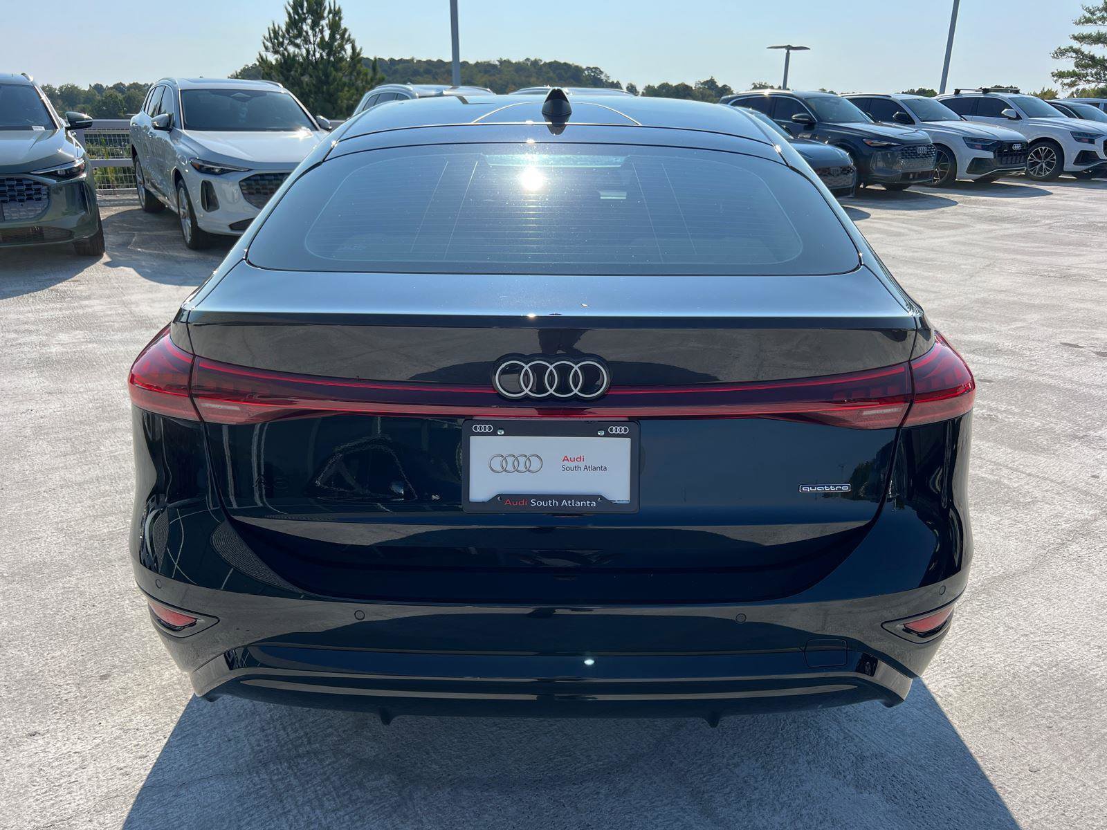 New 2025 Audi A6 e-tron Premium AWD/4WD image 6