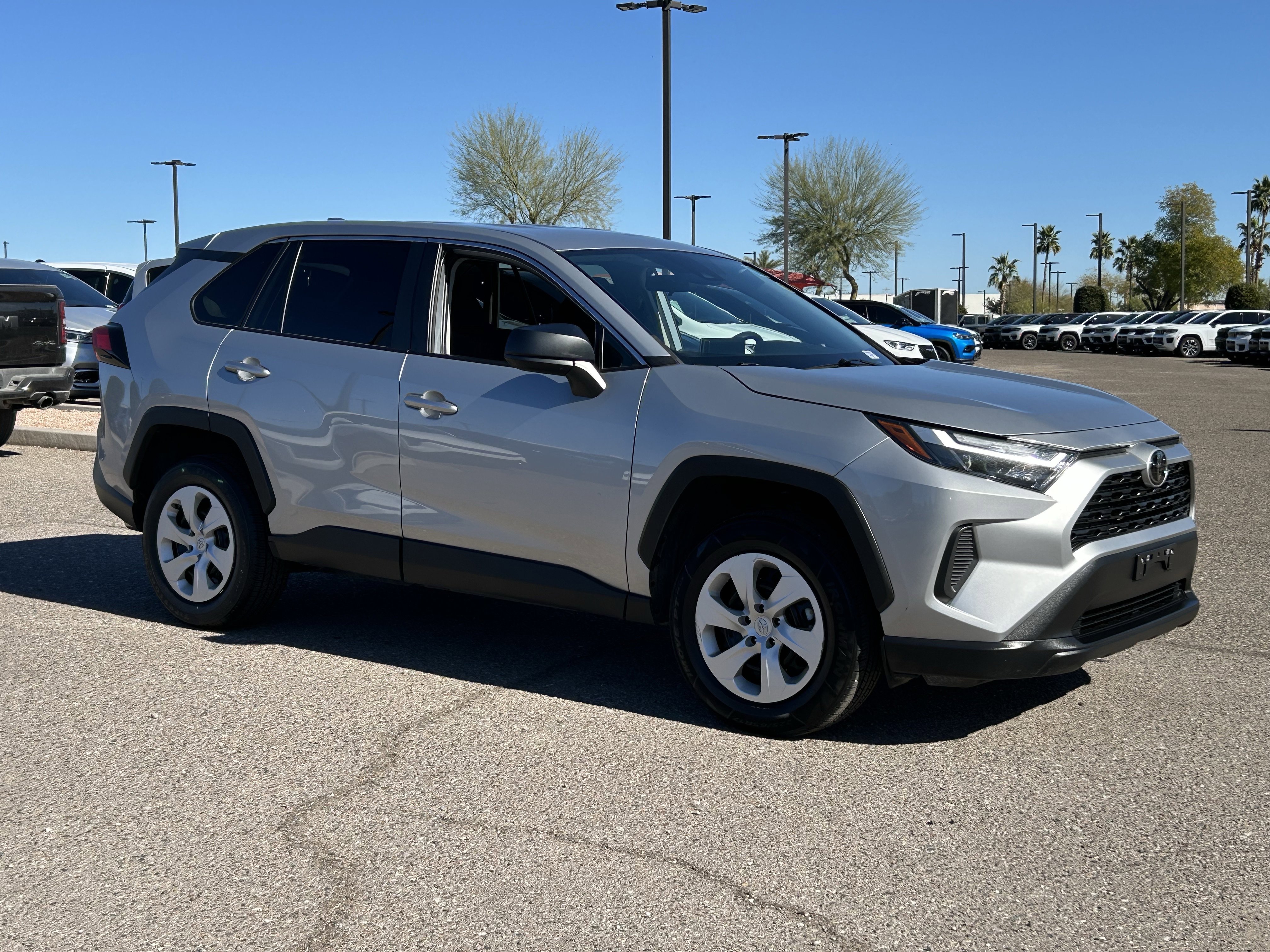 Used 2024 Toyota RAV4 LE image 7